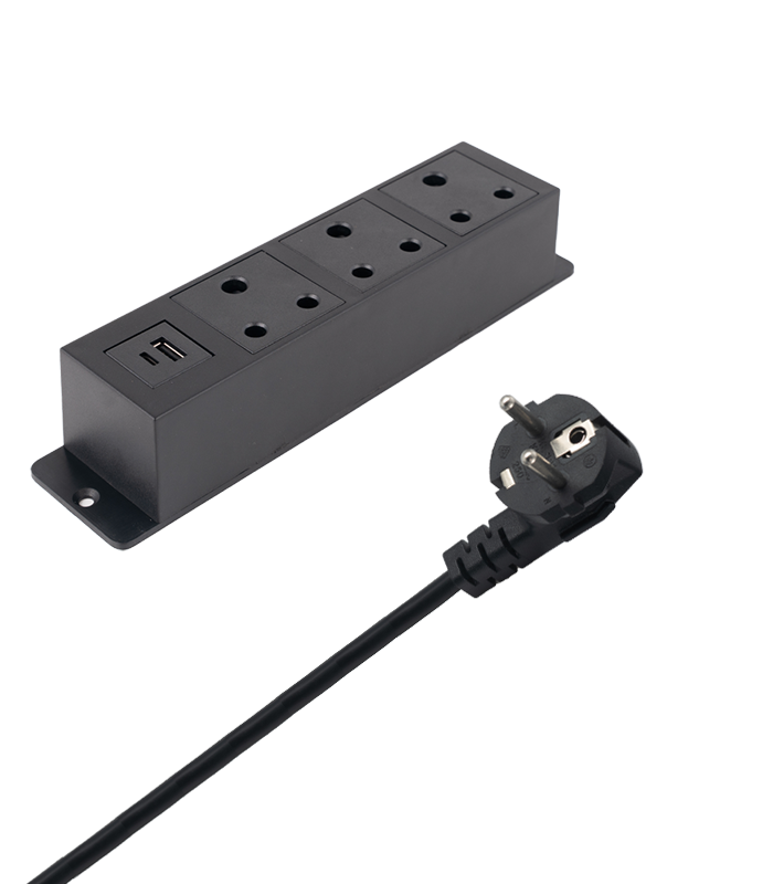 南非三位插+USB